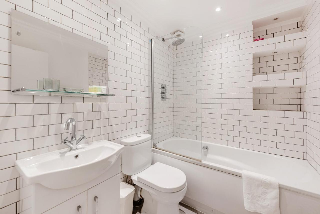 Lovely 2 Bedroom Flat In The Heart Of Chelsea London Eksteriør billede