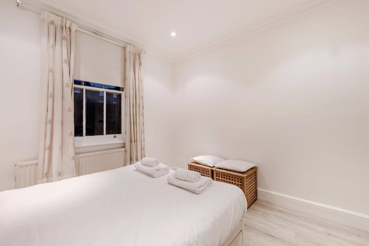 Lovely 2 Bedroom Flat In The Heart Of Chelsea London Eksteriør billede